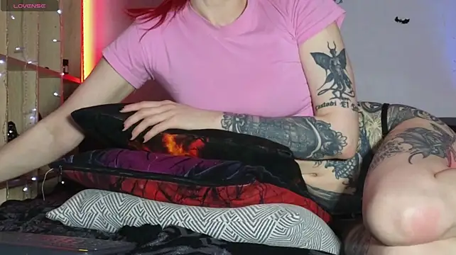 Devil_s_bride live VR cam stream