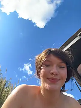 Fuck_Trailer_Hitch live cam stream – free VR webcam