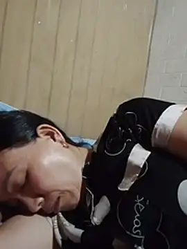 Kiss_love2 live VR cam stream – free webcam