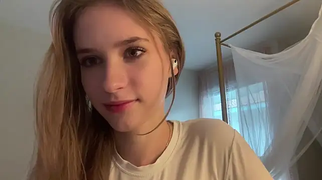 LynellMilleson live cam stream – free VR webcam