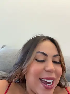 lariic live cam stream – free VR webcam