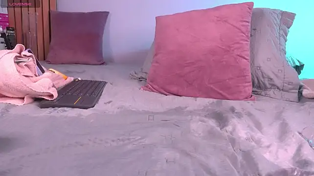 mia-reeves live VR cam stream – free webcam